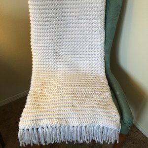 Crochet Ribbed Heavy Throw Blanket (Arctic White)